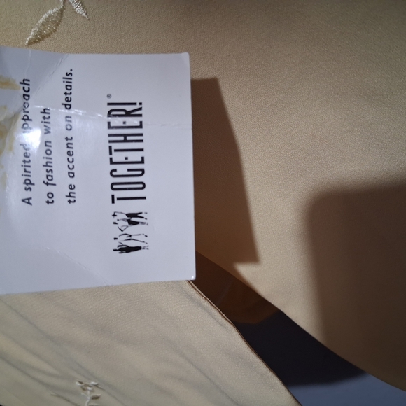 Together Cream Floral Embroidered Blazer - Picture 9 of 9